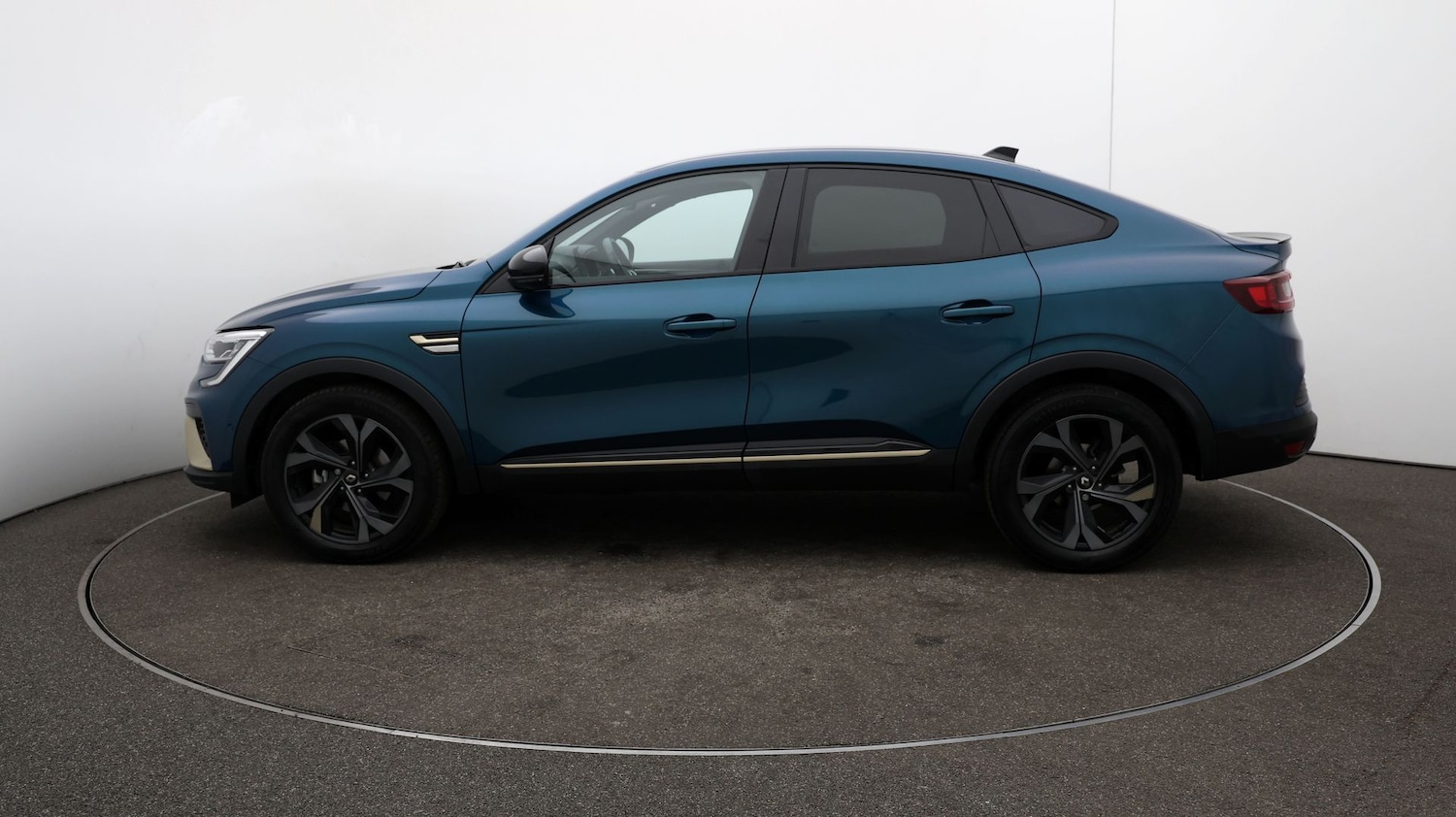 Used Renault Arkana 2023 for sale - 76811988: Photo 54