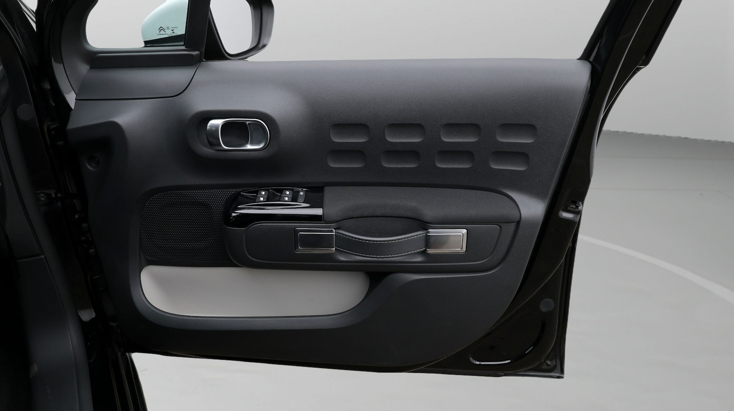 Used Citroen C3 2023 for sale - 77687342: Photo 15