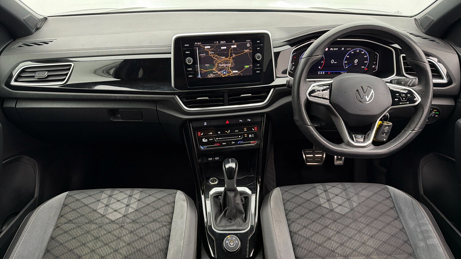 Used Volkswagen T-Roc 2023 for sale - 78150477: Photo 12