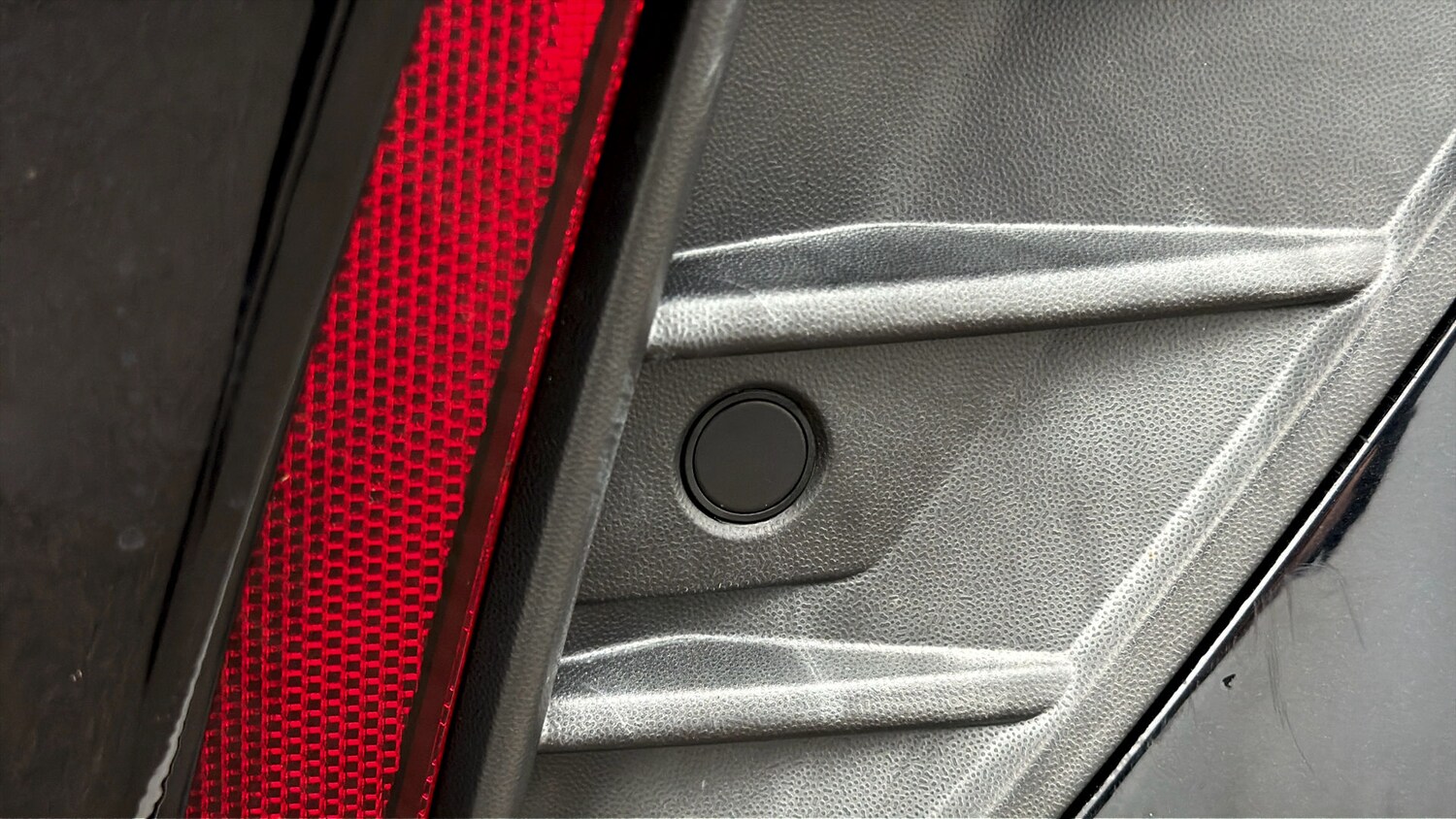 Used Volkswagen T-Roc 2023 for sale - 78150477: Photo 19