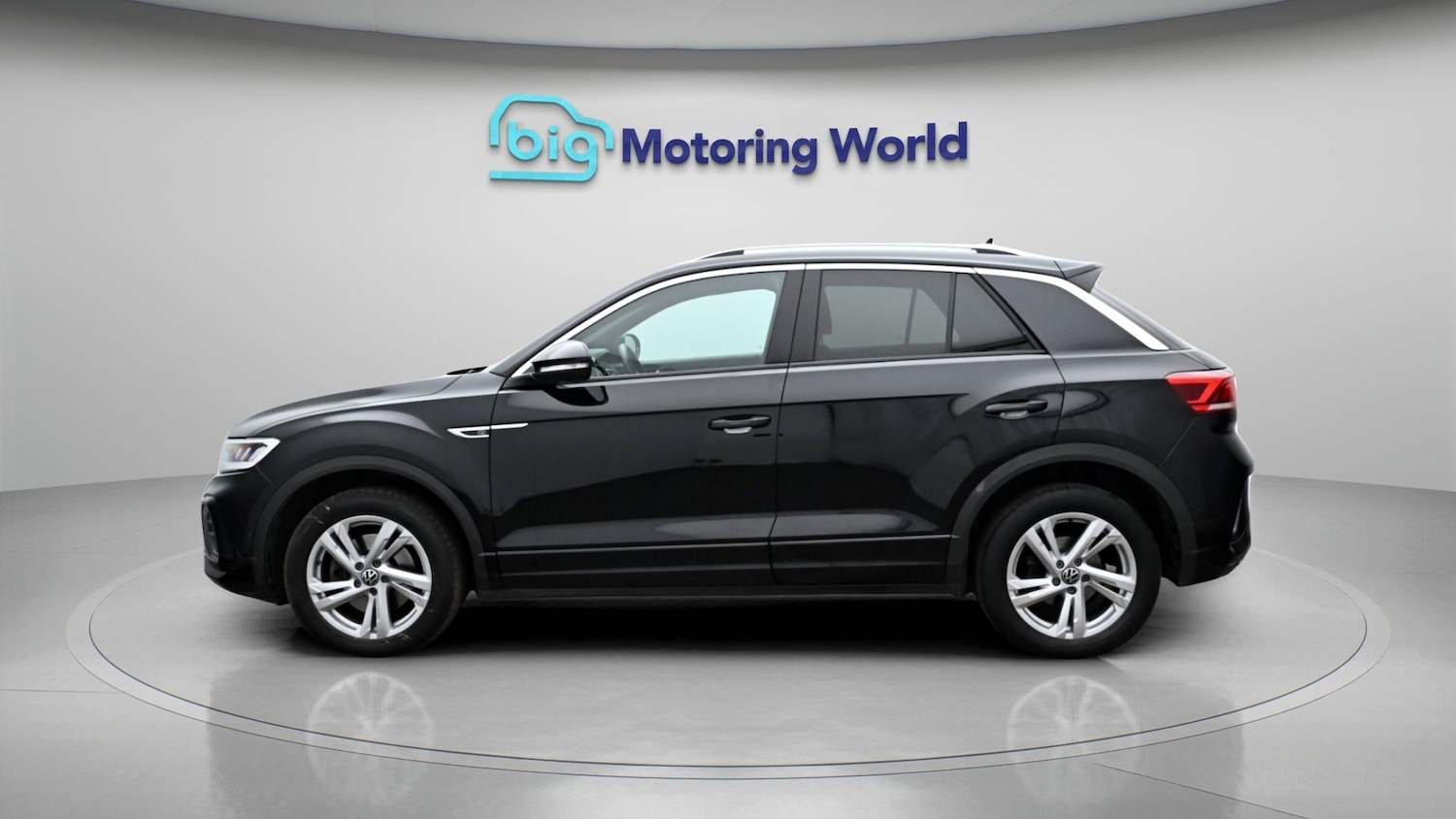 Used Volkswagen T-Roc 2023 for sale - 78150477: Photo 4