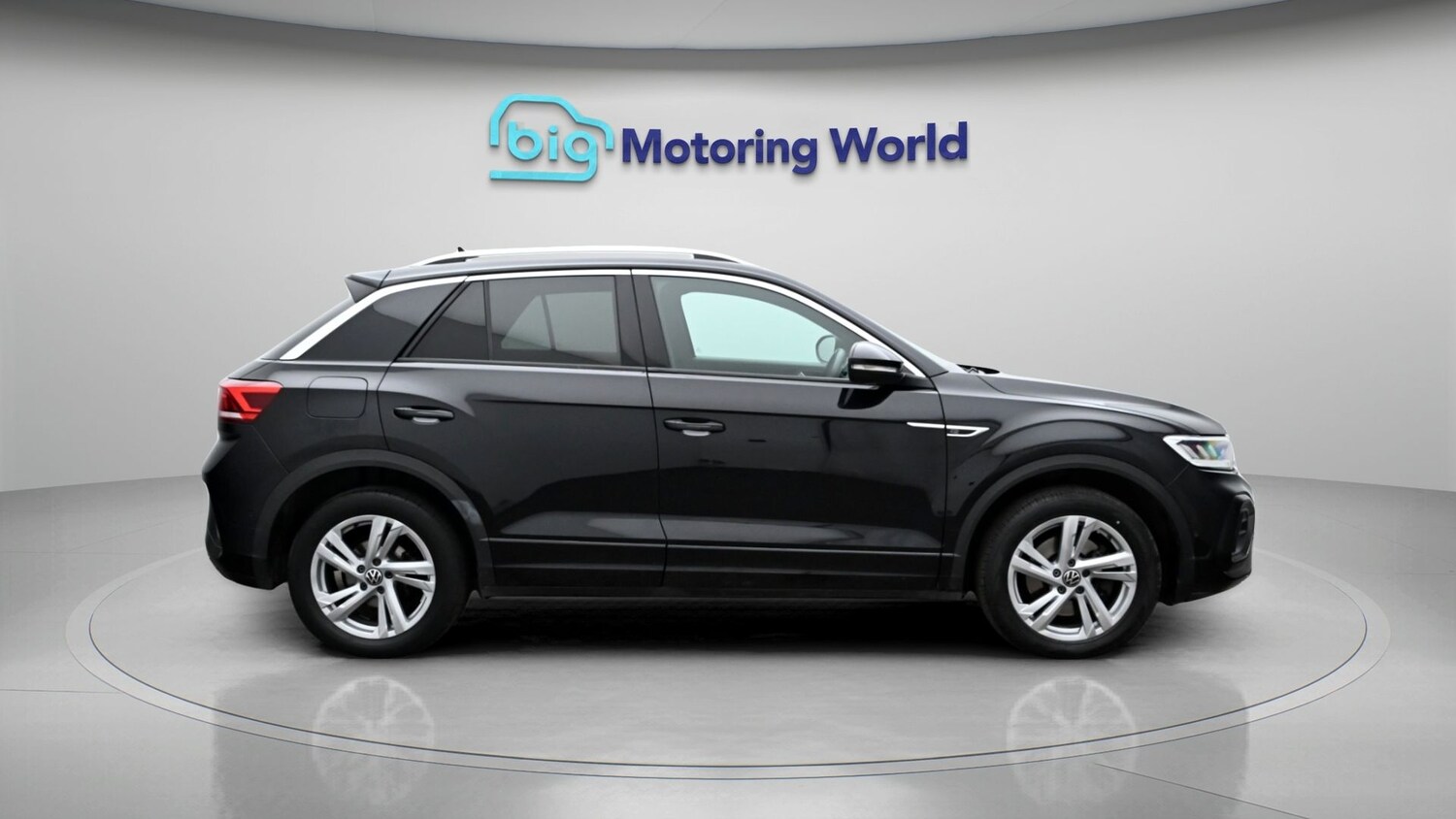 Used Volkswagen T-Roc 2023 for sale - 78150477: Photo 8