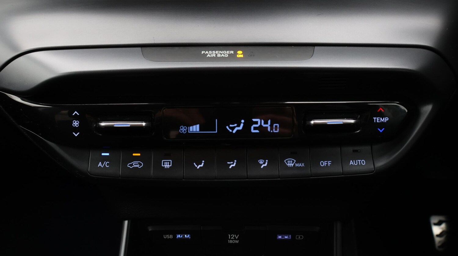 Used Hyundai BAYON 2023 for sale - 77617599: Photo 12