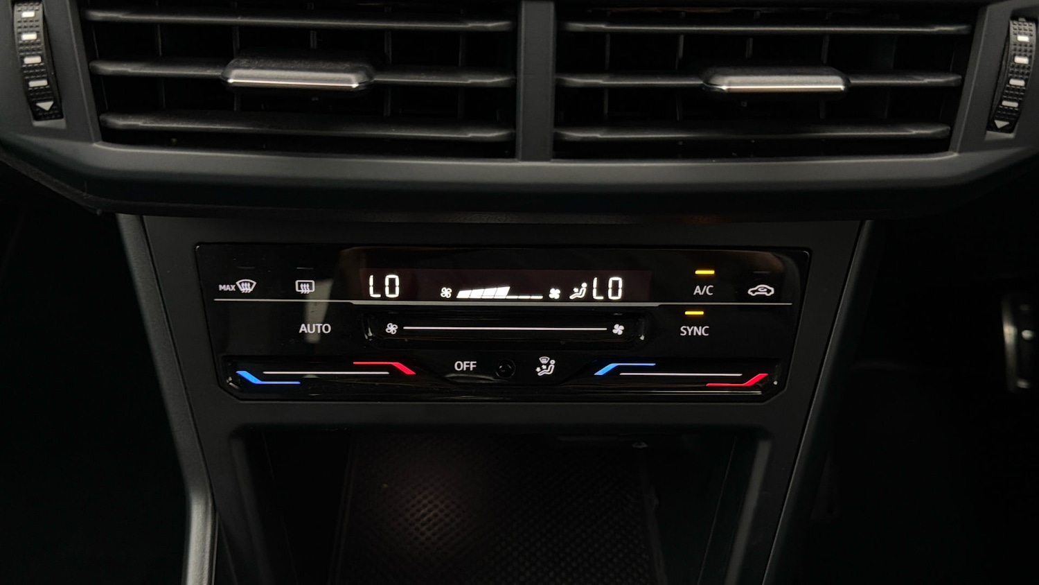 Used Volkswagen Polo 2022 for sale - 77945853: Photo 11