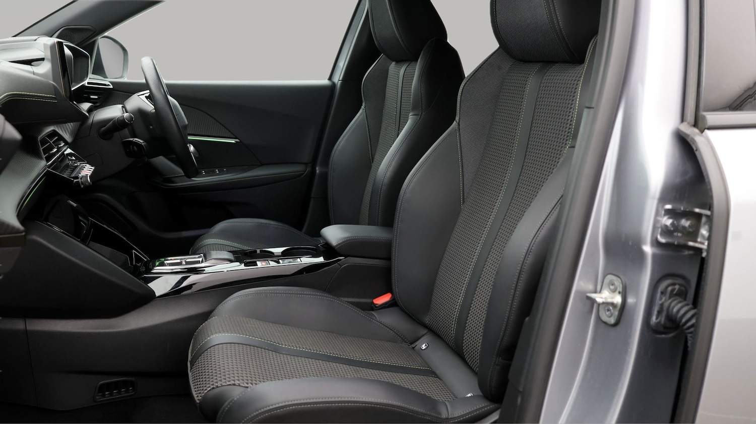 Used Peugeot 2008 2022 for sale - 77903741: Photo 14