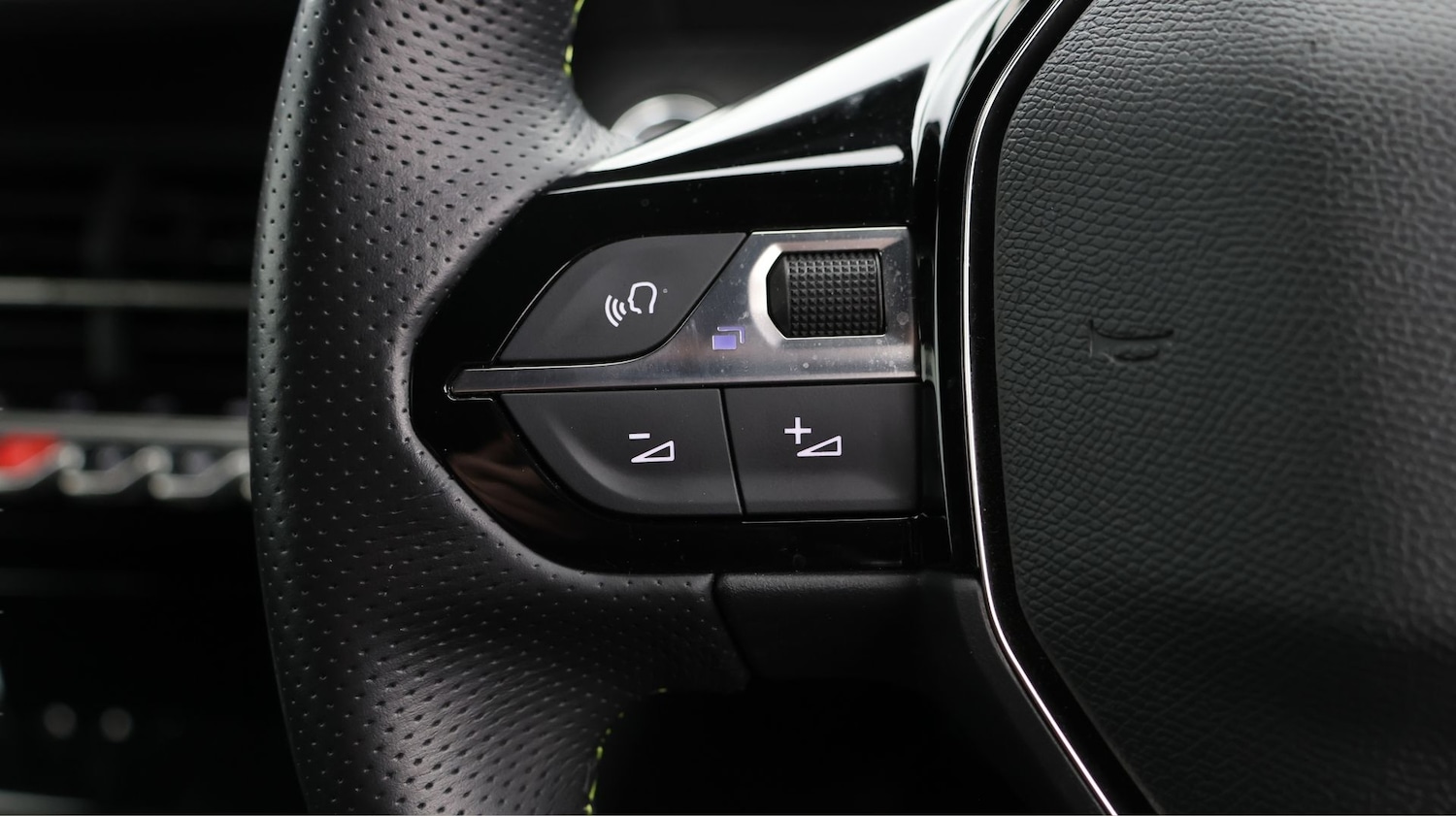 Used Peugeot 2008 2022 for sale - 77903741: Photo 22