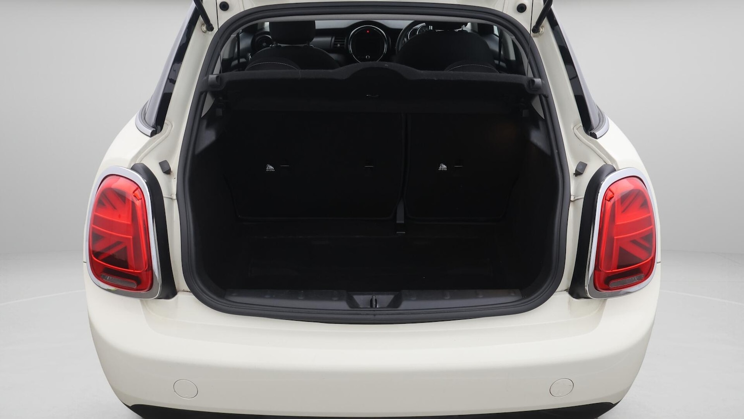 Used MINI Hatch 2019 for sale - 76634073: Photo 18