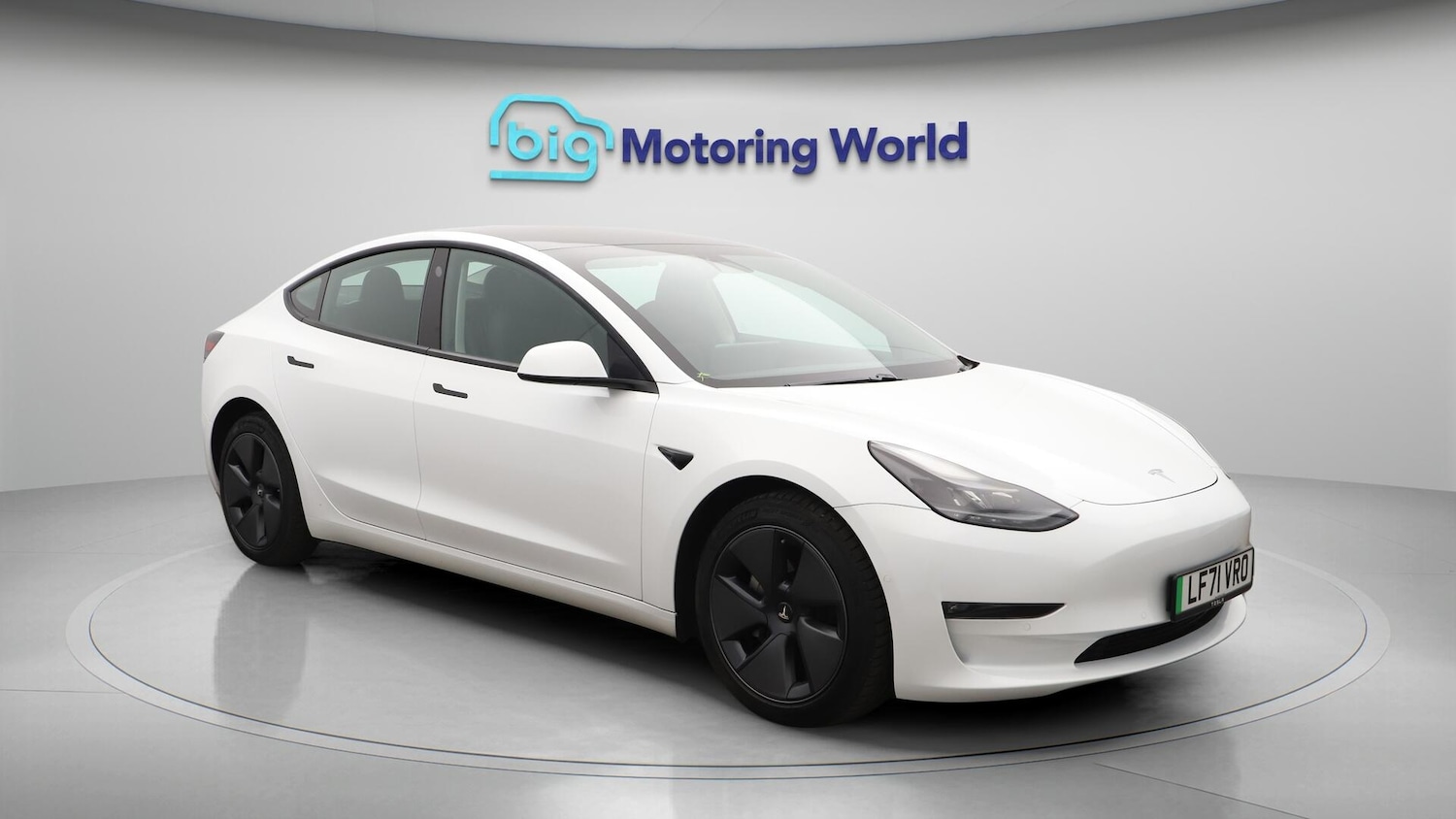Used Tesla Model 3 2021 for sale - 76084756: Photo 2