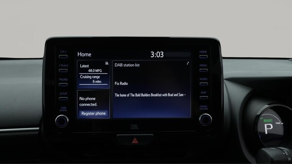Used Toyota Yaris 2021 for sale - 76337805: Photo 12