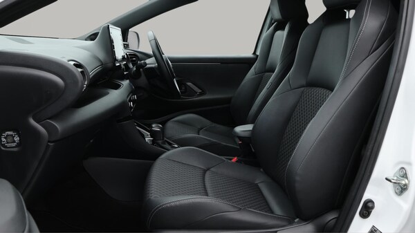 Used Toyota Yaris 2021 for sale - 76337805: Photo 15