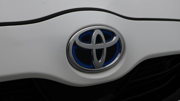 Used Toyota Yaris 2021 for sale - 76337805: Photo 24