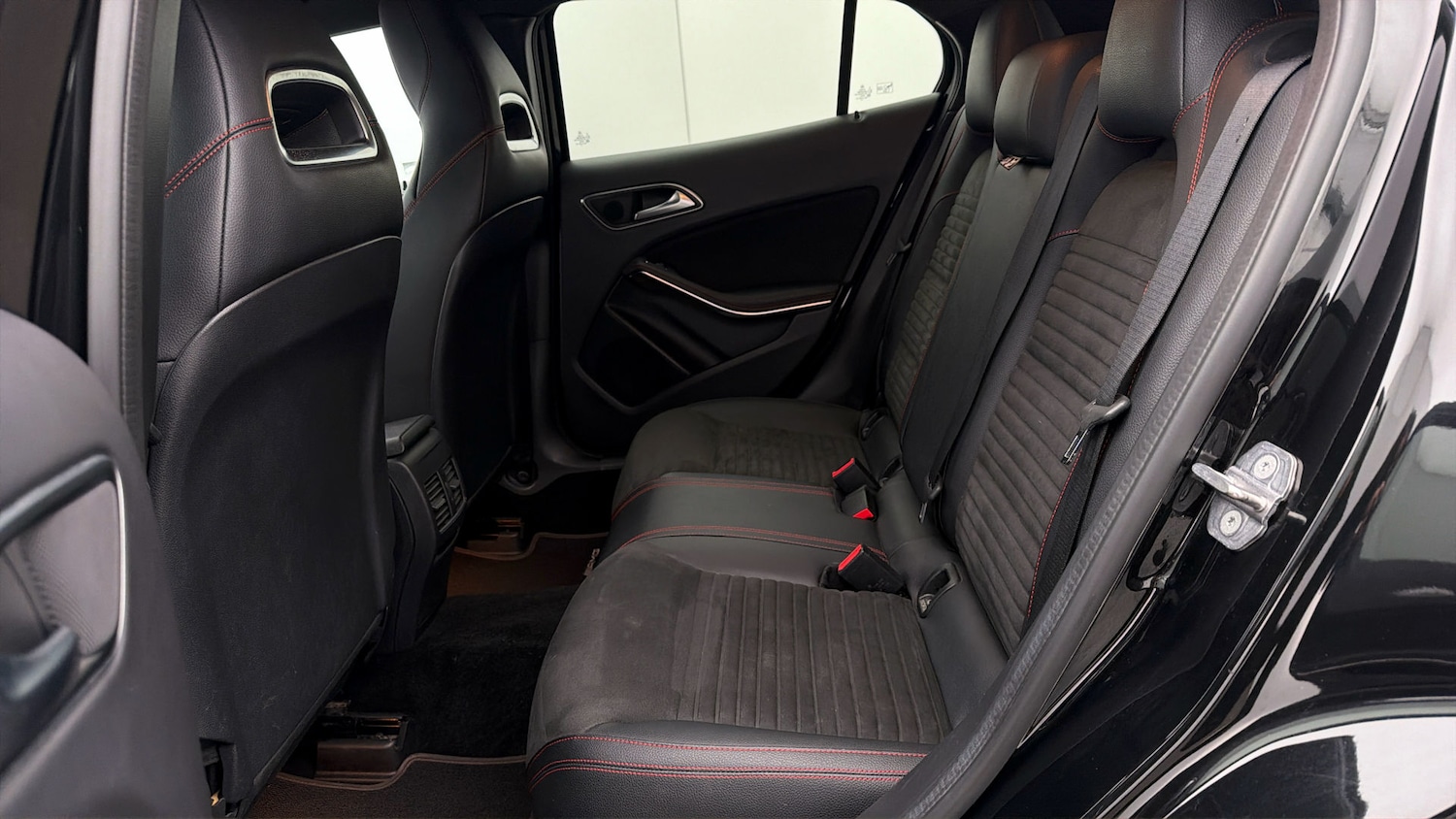 Used Mercedes-Benz GLA 2019 for sale - 77984985: Photo 15