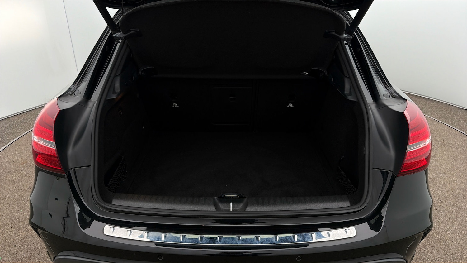 Used Mercedes-Benz GLA 2019 for sale - 77984985: Photo 16