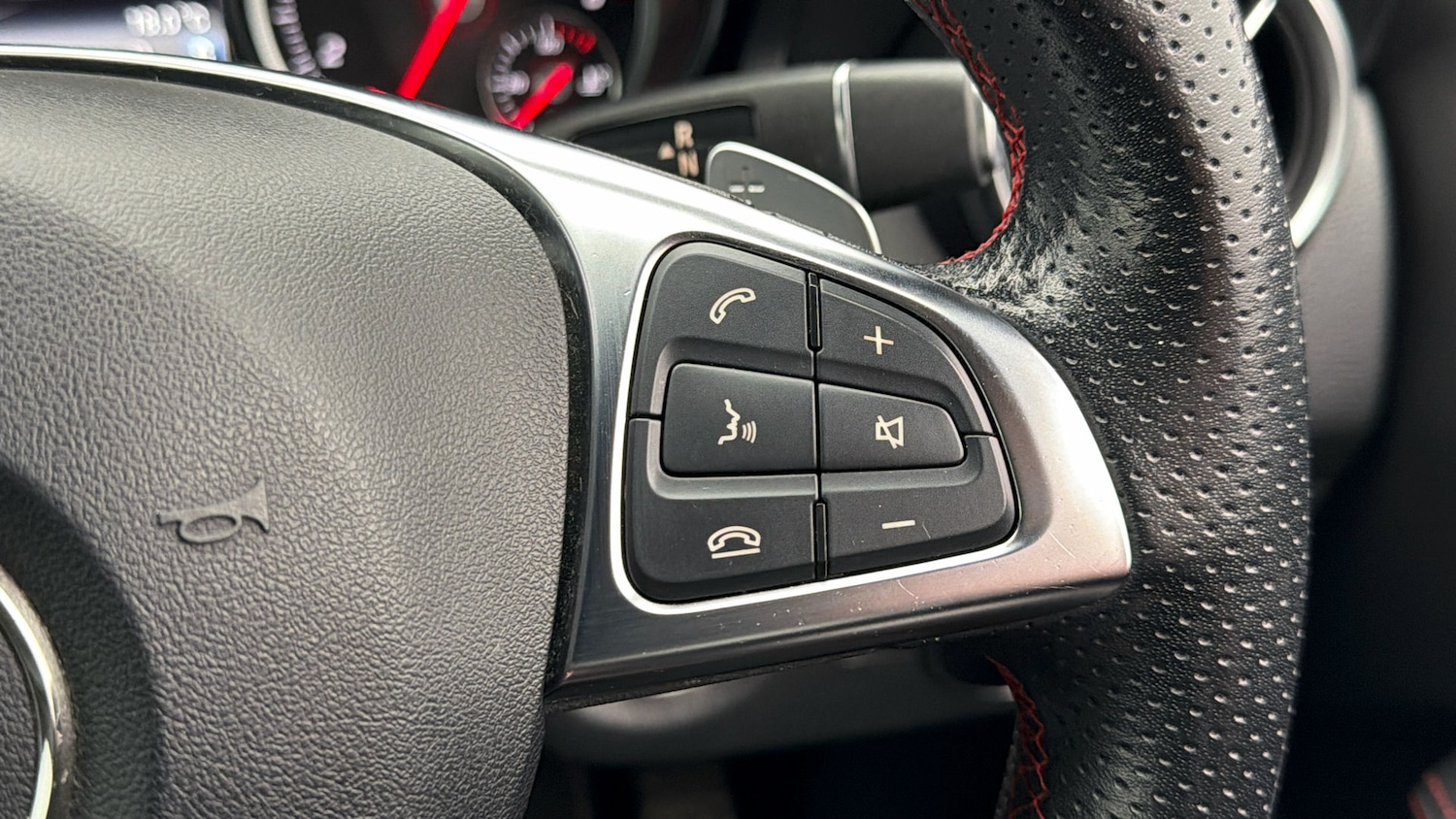 Used Mercedes-Benz GLA 2019 for sale - 77984985: Photo 24