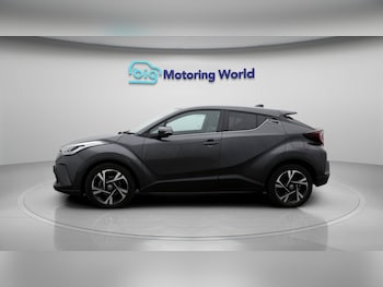 Used Toyota C-HR 2022 for sale - 77233661: Photo
