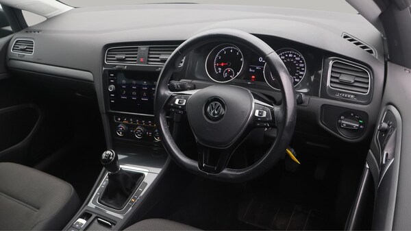 Used Volkswagen Golf 2020 for sale - 76284102: Photo 10
