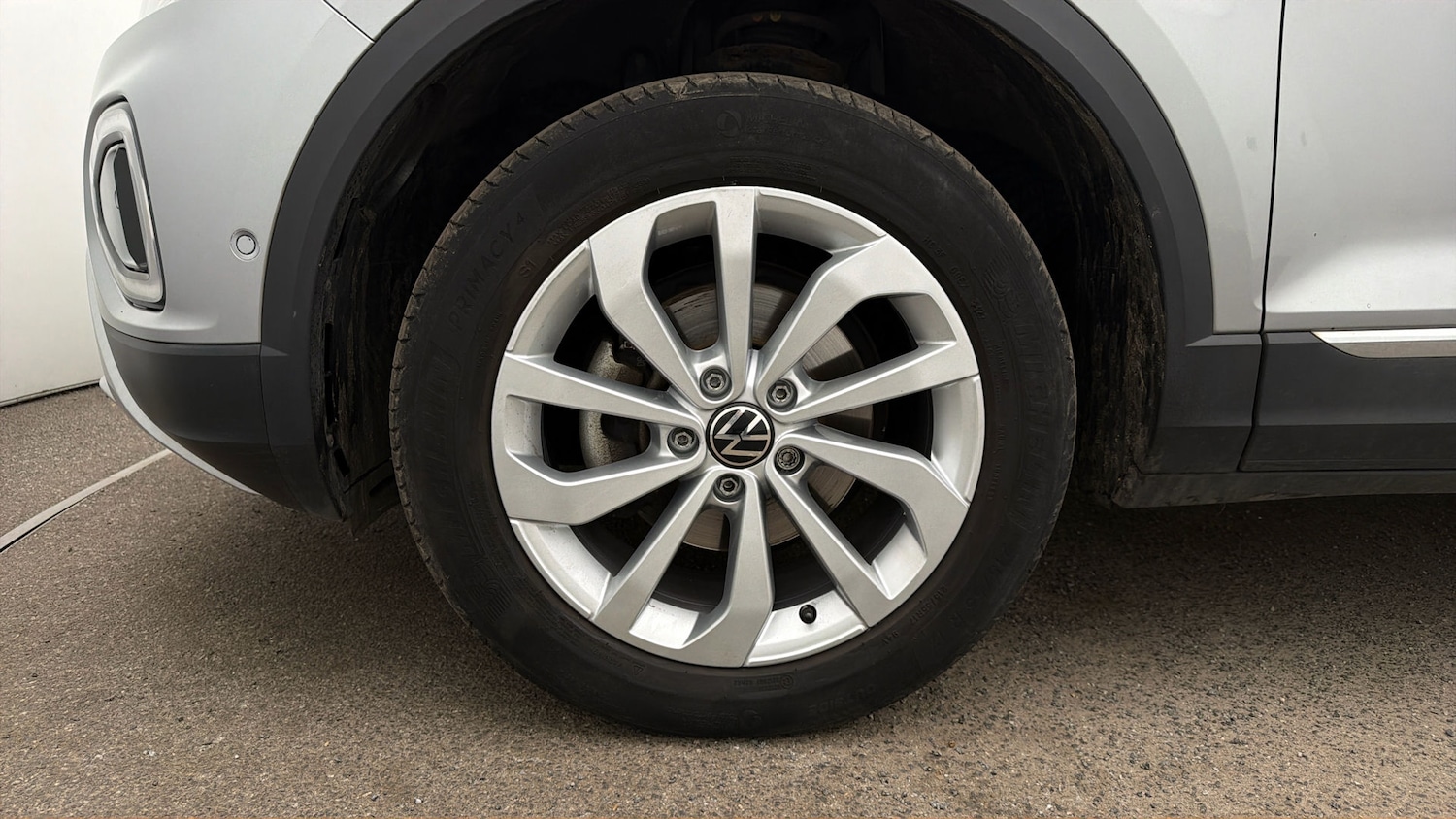 Used Volkswagen T-Roc 2023 for sale - 77947232: Photo 17