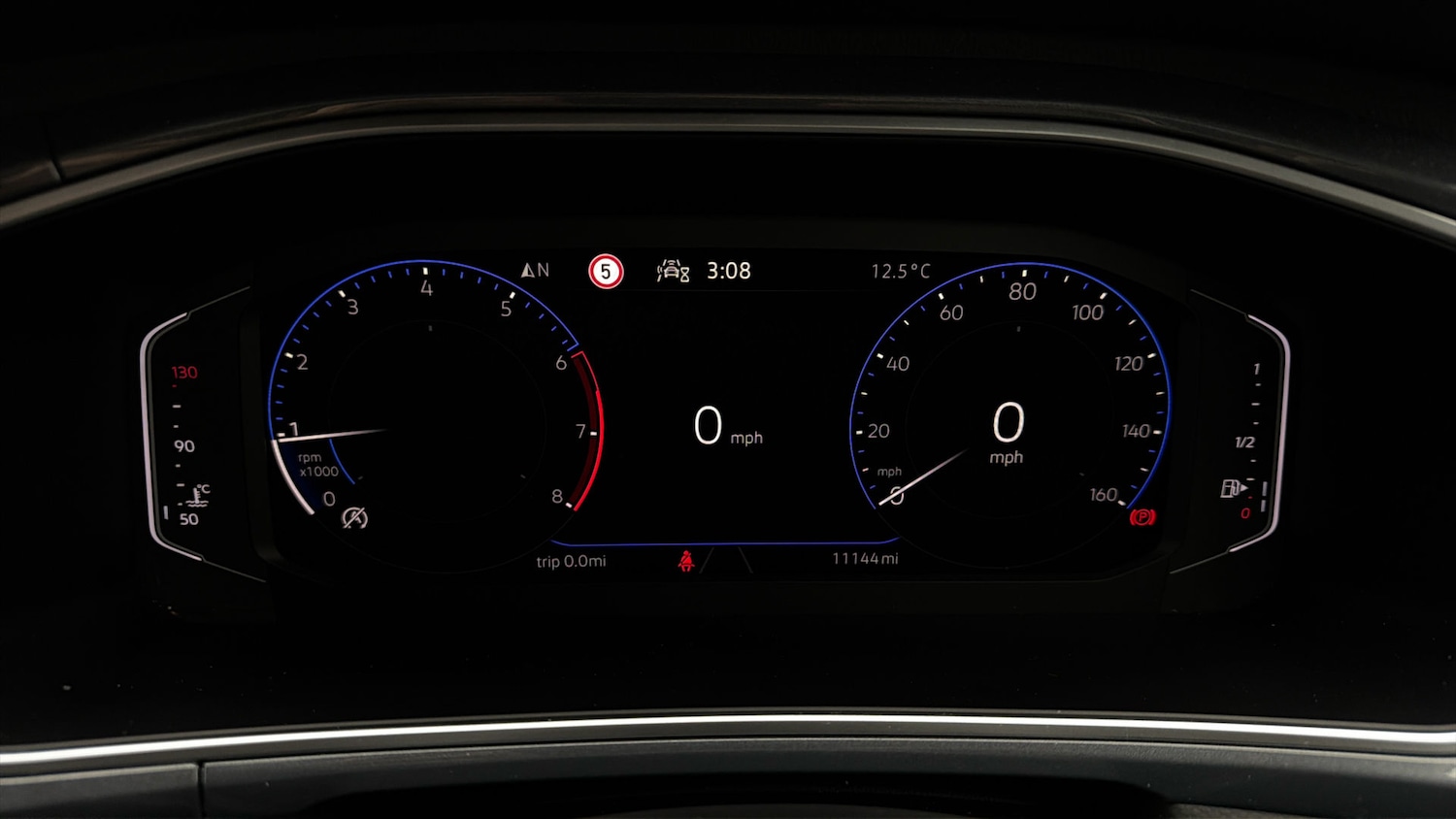 Used Volkswagen T-Roc 2023 for sale - 77947232: Photo 23