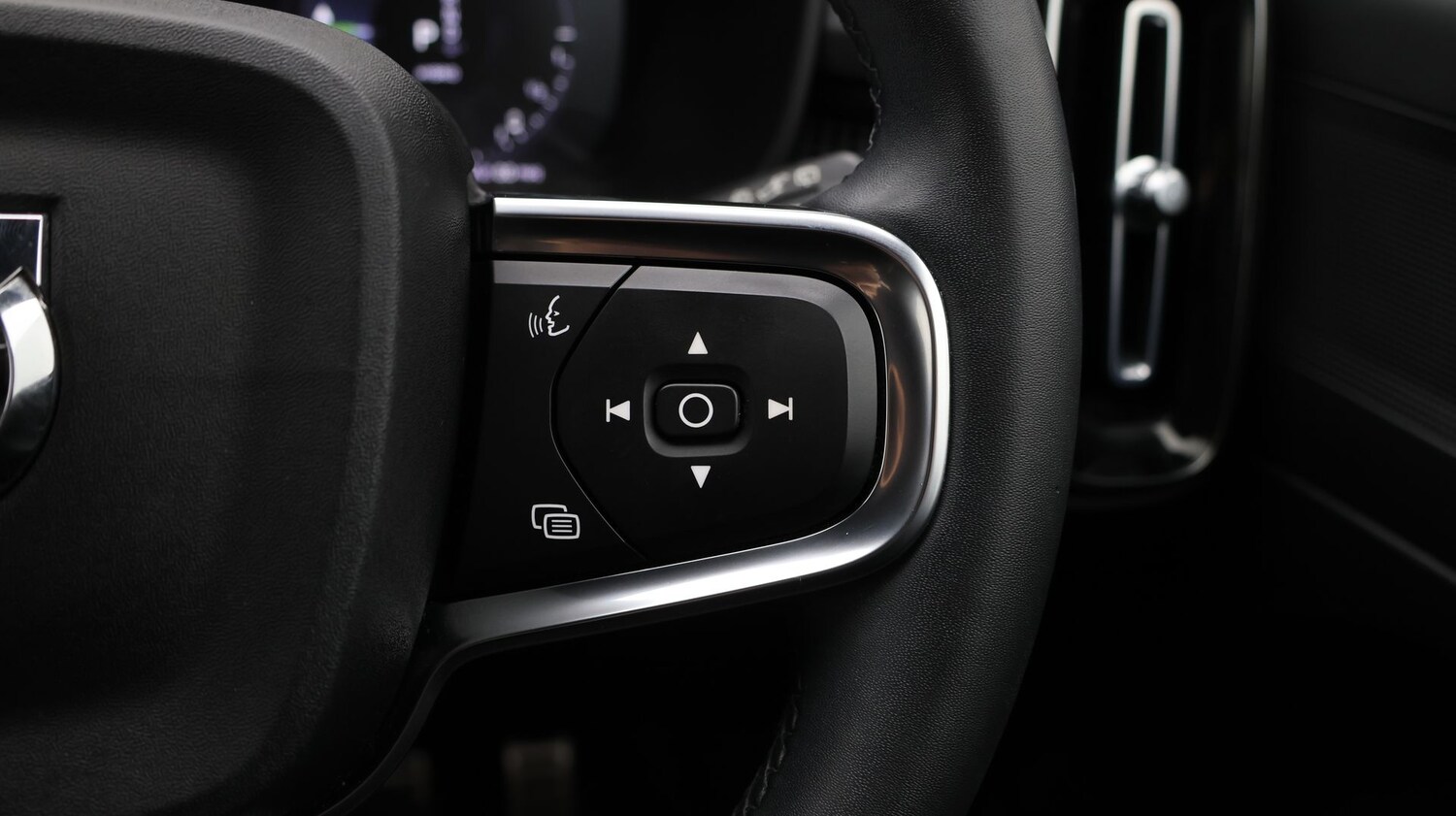 Used Volvo XC40 2021 for sale - 77378305: Photo 26