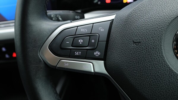 Used Volkswagen Golf 2020 for sale - 76109375: Photo 23