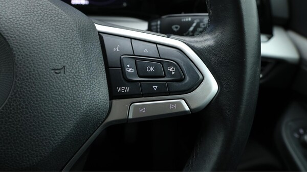 Used Volkswagen Golf 2020 for sale - 76109375: Photo 24