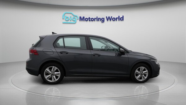 Used Volkswagen Golf 2020 for sale - 76109375: Photo 9