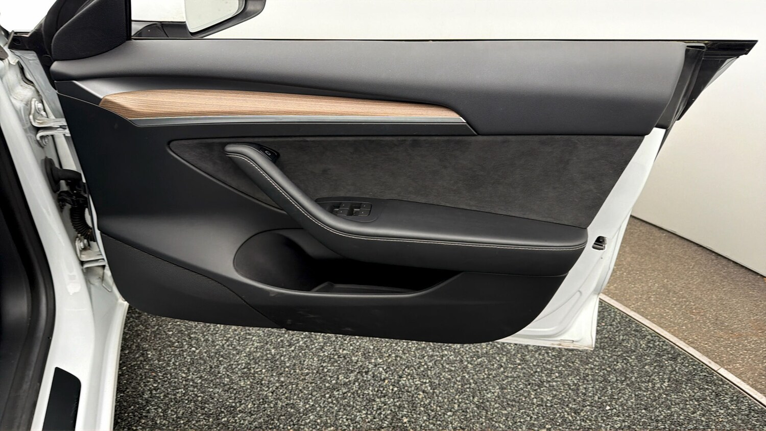 Used Tesla Model 3 2023 for sale - 78166858: Photo 14