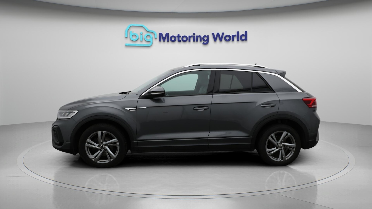 Used Volkswagen T-Roc 2022 for sale - 76371365: Photo 5