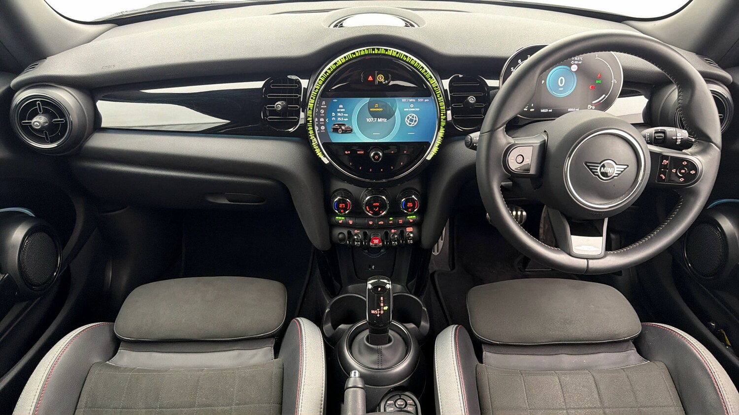 Used MINI Hatch 2023 for sale - 77931088: Photo 12