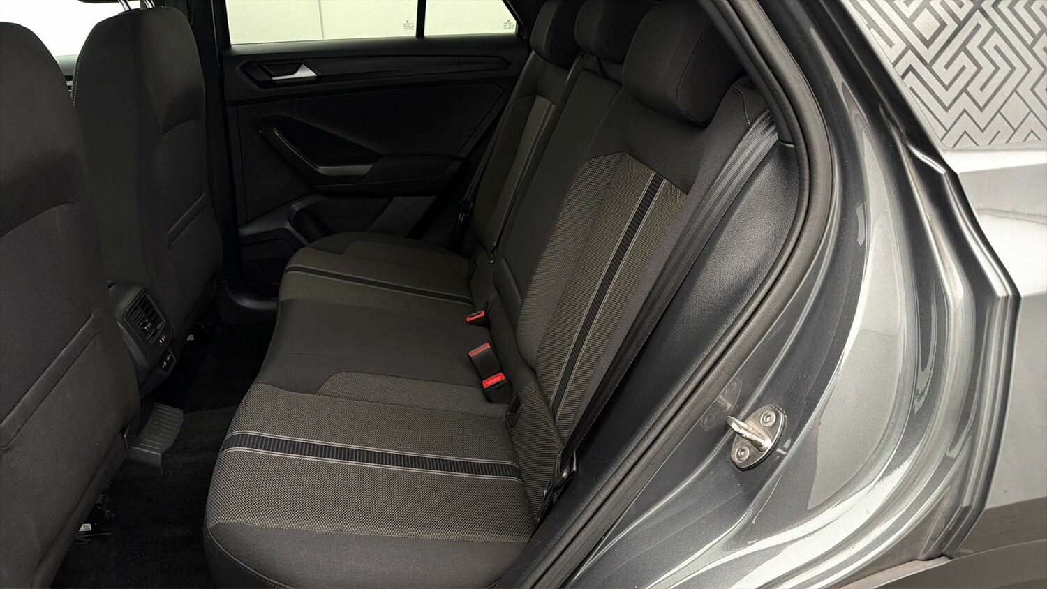 Used Volkswagen T-Roc for sale - 78176696: Photo 15