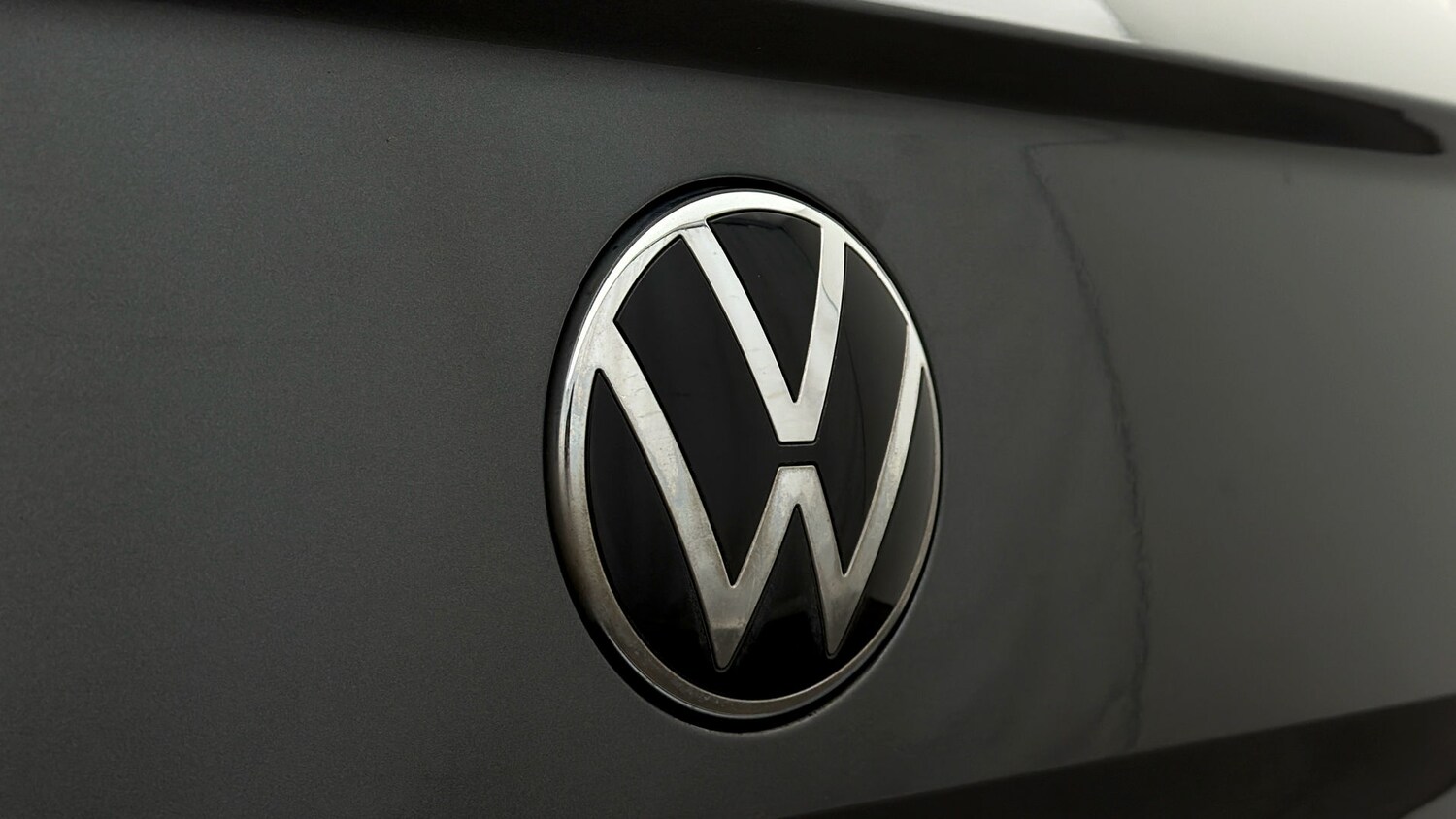 Used Volkswagen T-Roc for sale - 78176696: Photo 19