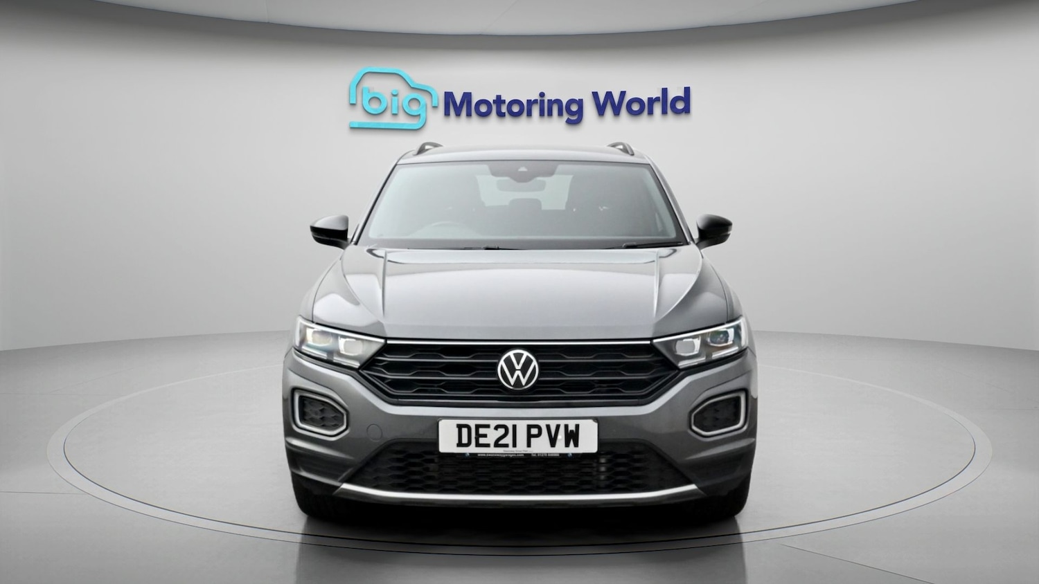 Used Volkswagen T-Roc for sale - 78176696: Photo 2
