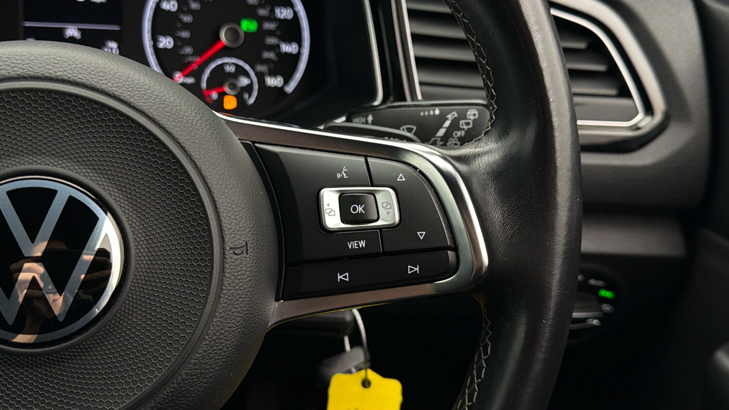 Used Volkswagen T-Roc for sale - 78176696: Photo 23