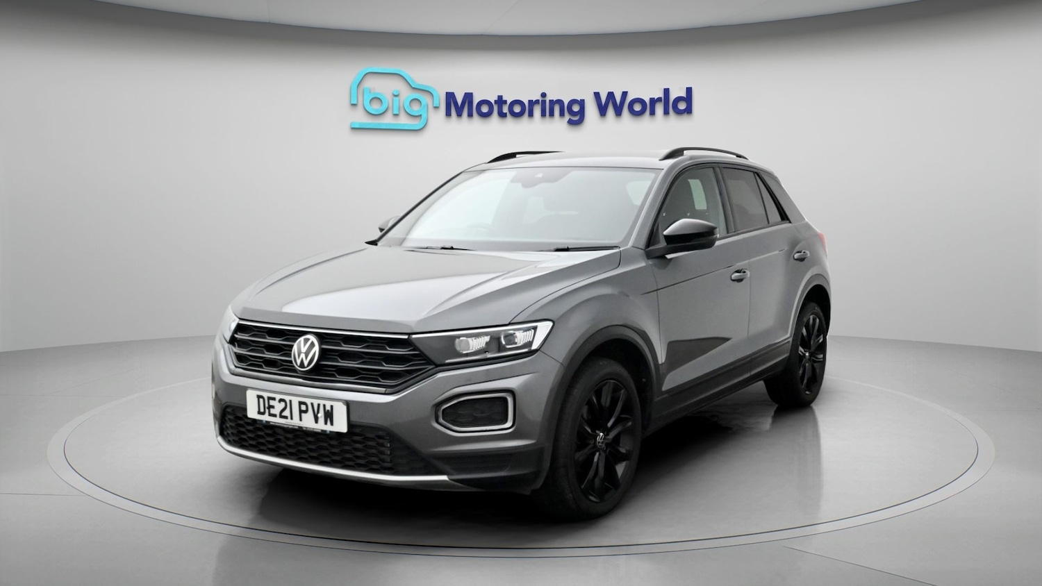 Used Volkswagen T-Roc for sale - 78176696: Photo 3