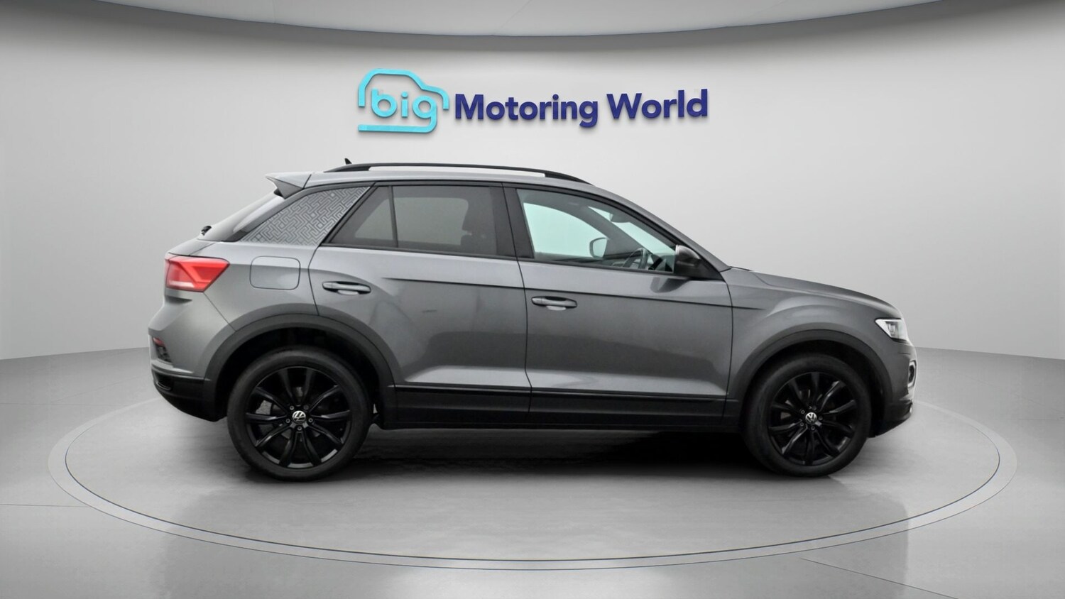 Used Volkswagen T-Roc for sale - 78176696: Photo 8