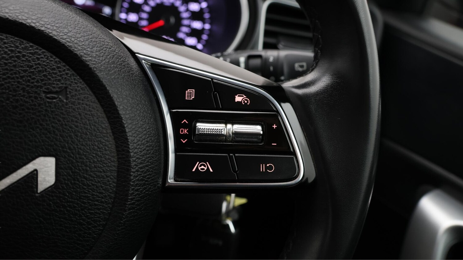 Used Kia Ceed 2023 for sale - 76607803: Photo 25