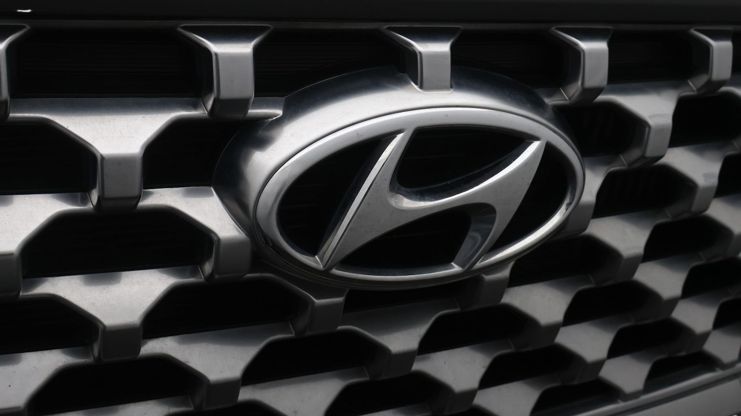 Used Hyundai Santa Fe 2023 for sale - 77803329: Photo 23