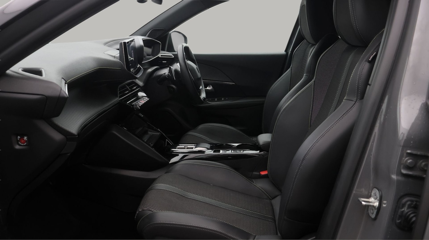 Used Peugeot 2008 2023 for sale - 77668362: Photo 14