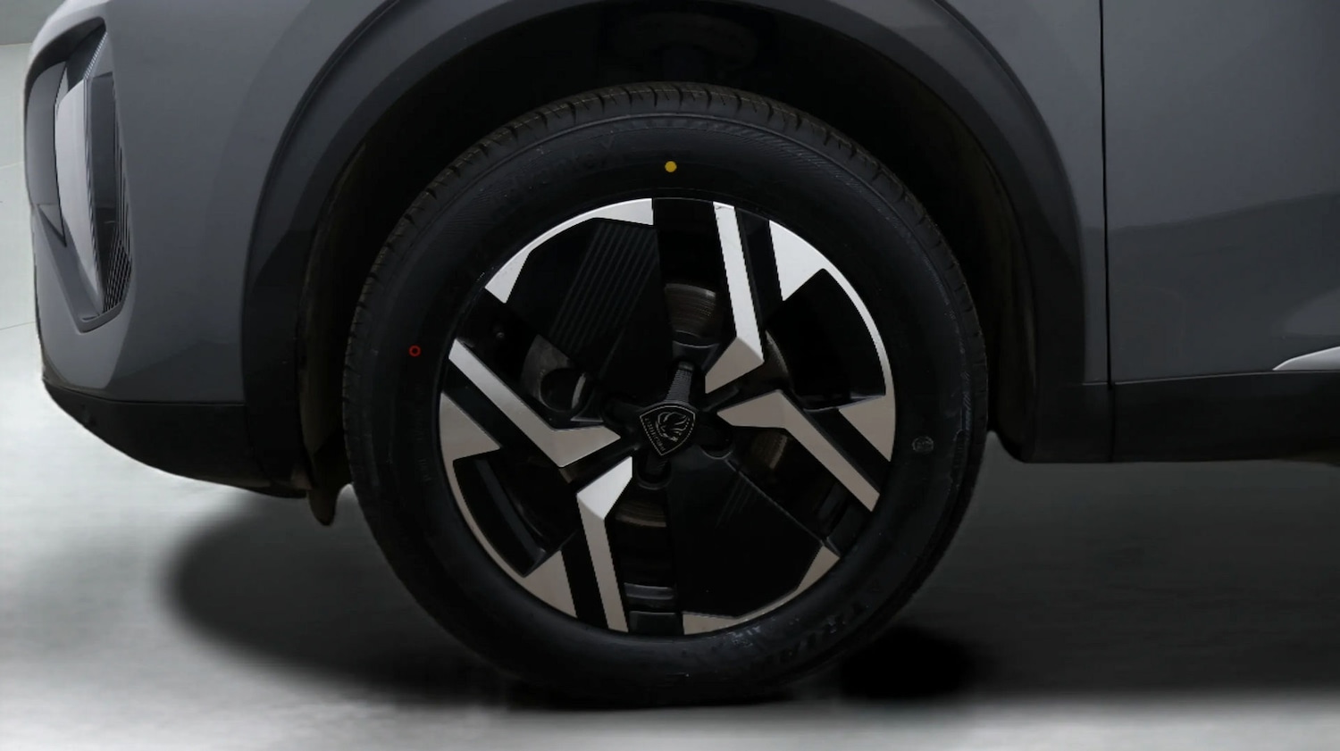 Used Peugeot 2008 2023 for sale - 77668362: Photo 18