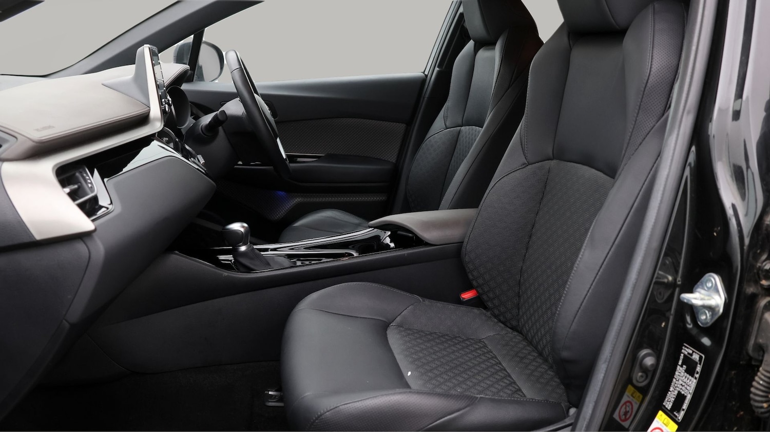 Used Toyota C-HR 2020 for sale - 77607383: Photo 14