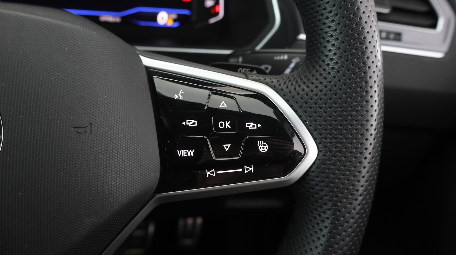 Used Volkswagen Tiguan 2022 for sale - 77848176: Photo 22