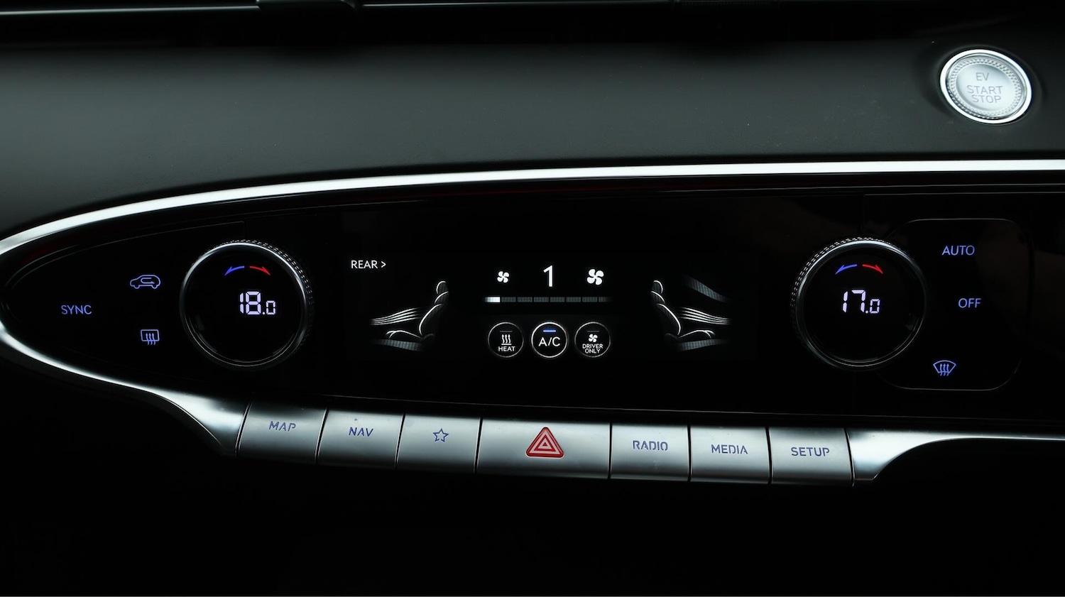 Used Genesis GV70 2024 for sale - 76259097: Photo 13