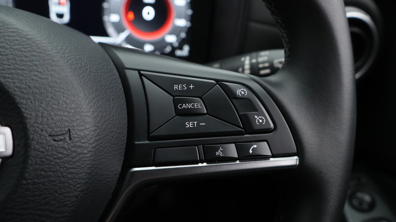 Used Nissan Juke 2024 for sale - 76109370: Photo 27