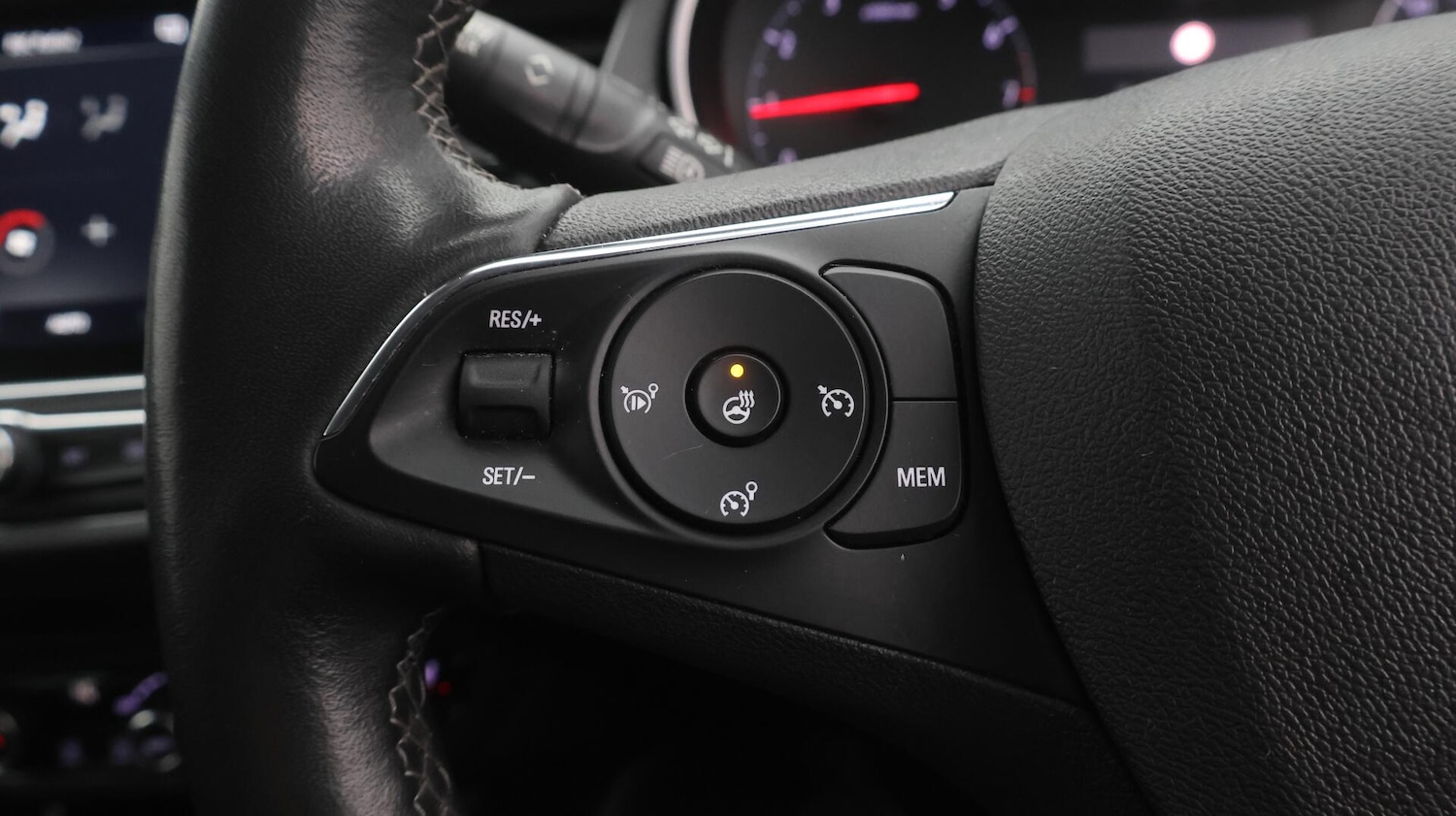 Used Vauxhall Crossland for sale - 76727672: Photo 24