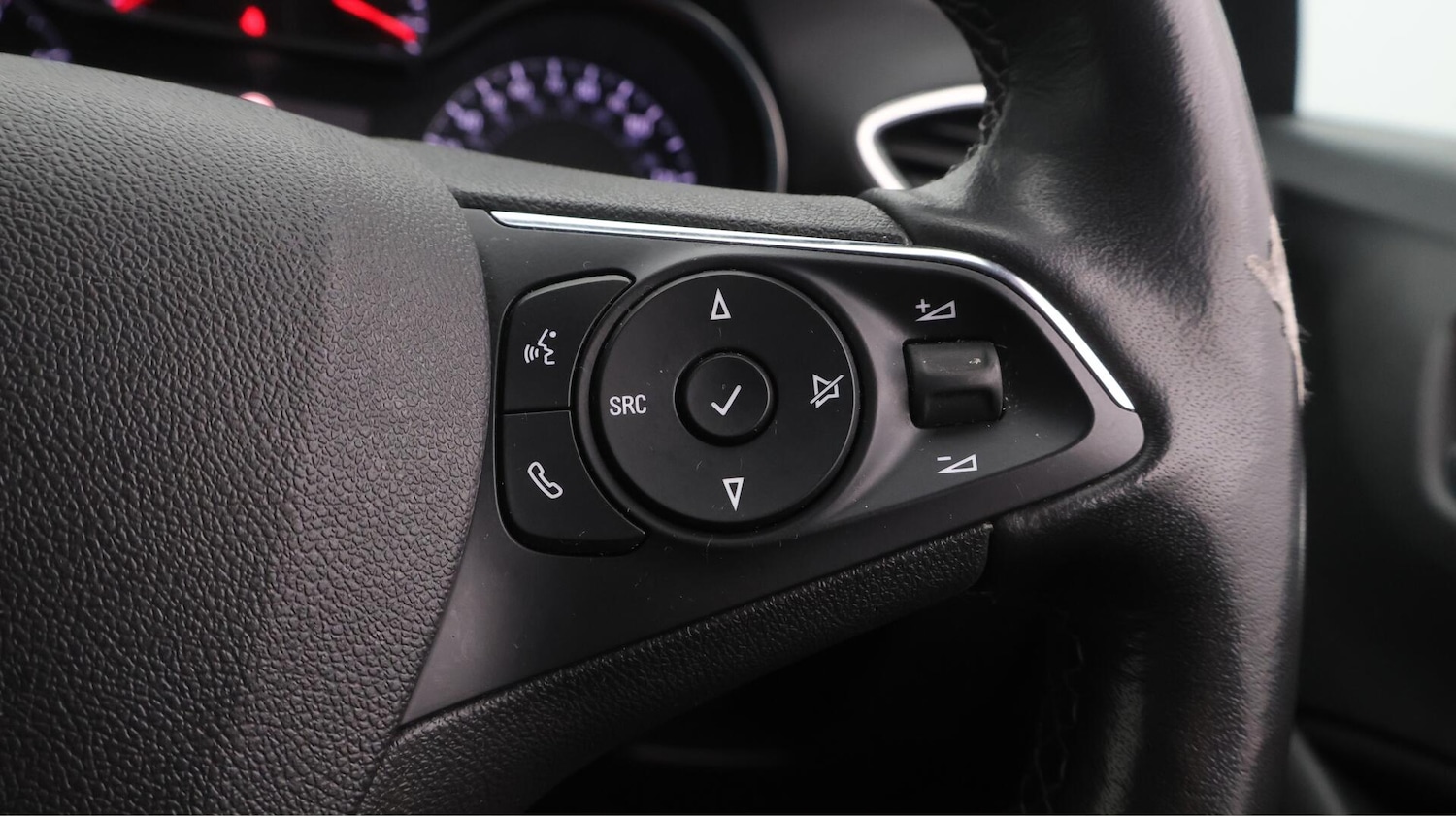 Used Vauxhall Crossland for sale - 76727672: Photo 25