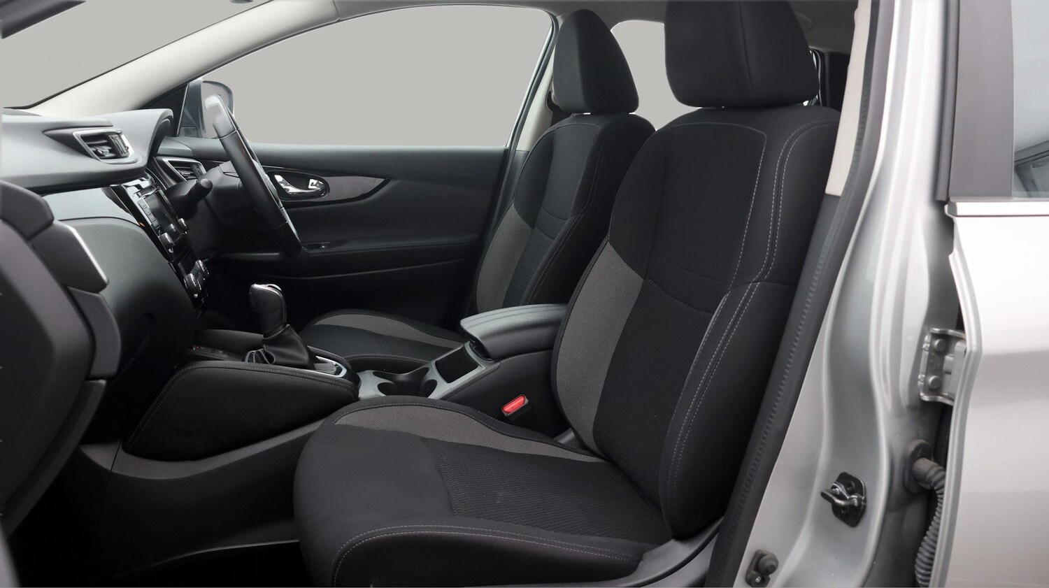 Used Nissan Qashqai 2021 for sale - 77679307: Photo 14