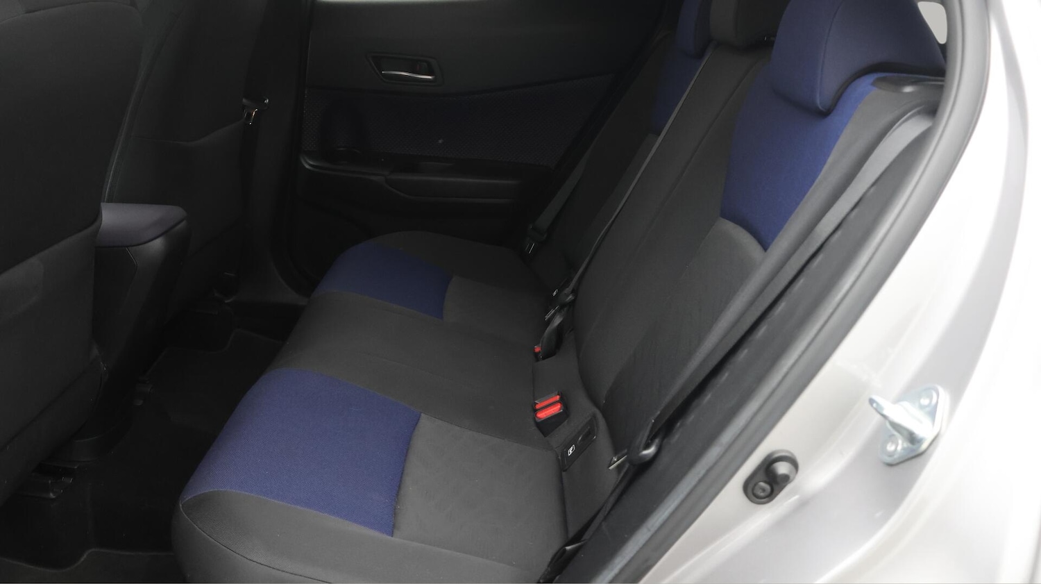 Used Toyota C-HR 2018 for sale - 76573277: Photo 17