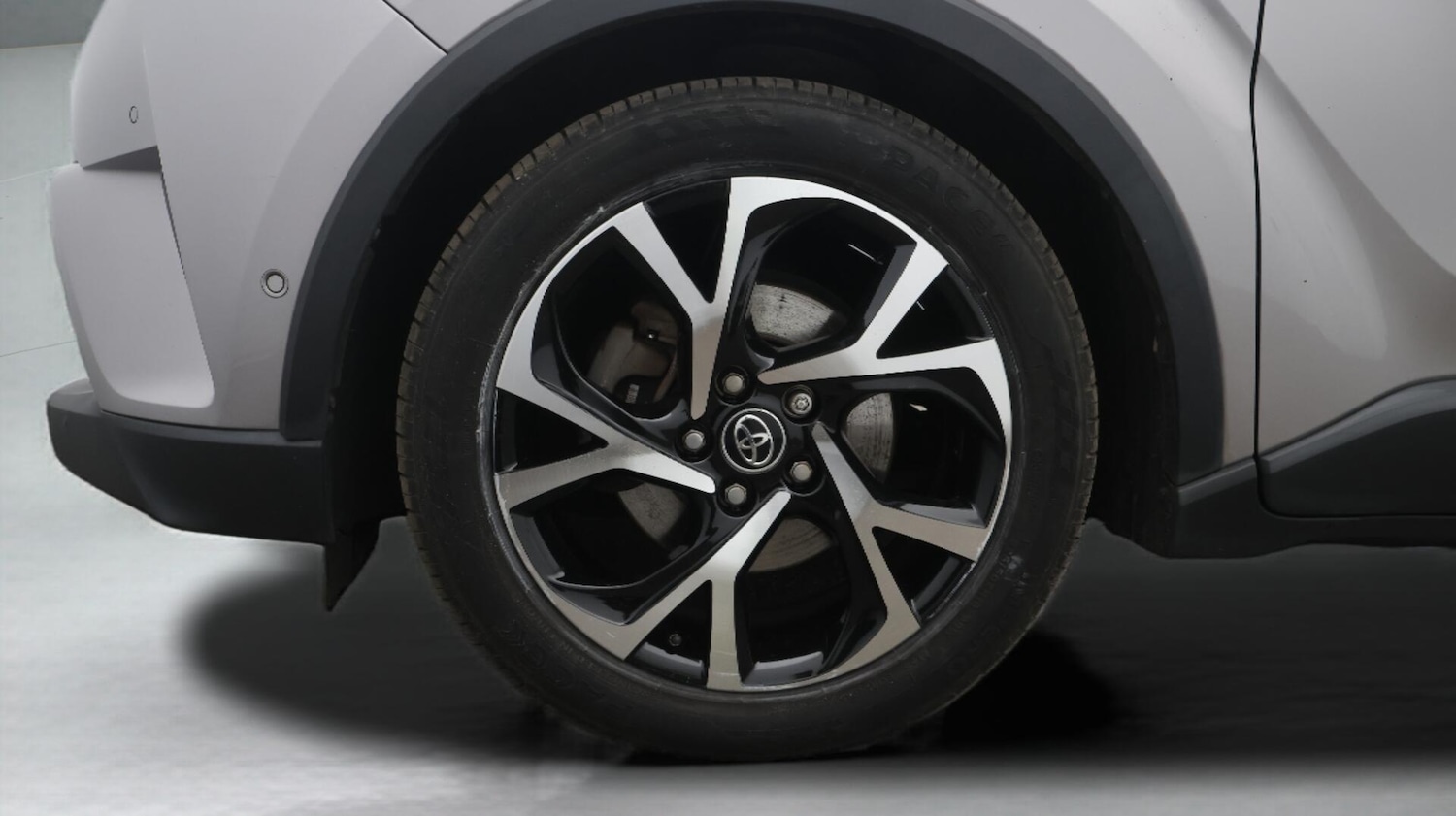 Used Toyota C-HR 2018 for sale - 76573277: Photo 19