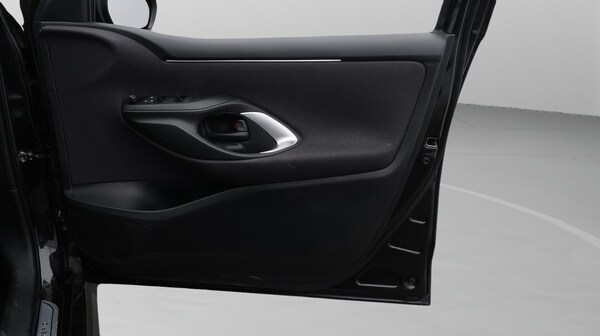 Used Toyota Yaris 2023 for sale - 76189332: Photo 16