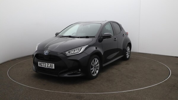Used Toyota Yaris 2023 for sale - 76189332: Photo 37